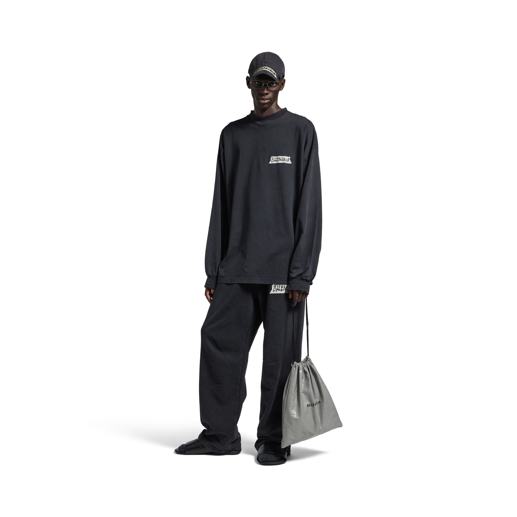 masking tape long sleeve t-shirt large fit