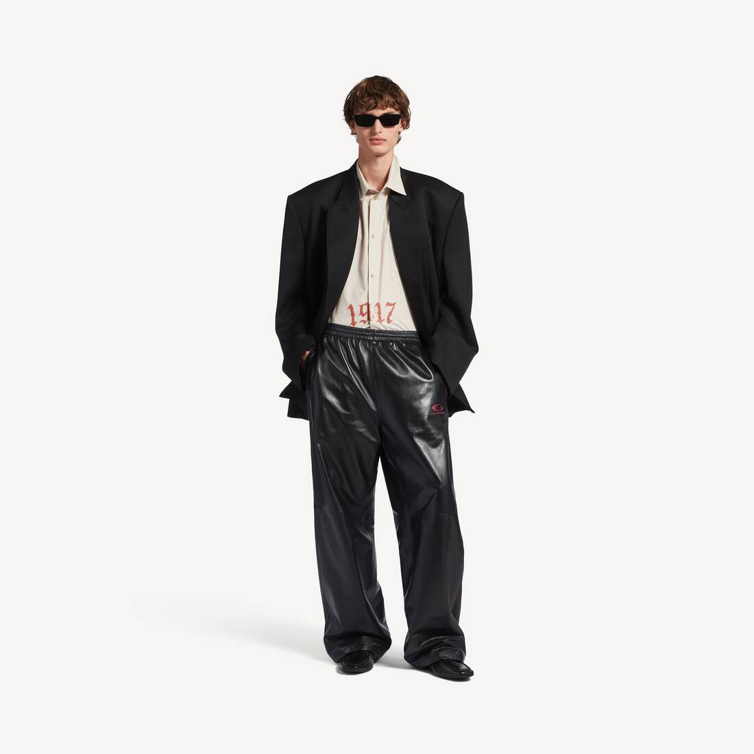 Men's Tracksuit Pants in Black/burgundy | Balenciaga Australia EN - Image 2