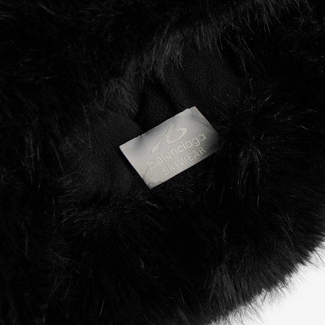 Women's Trapper Hat in Black | Balenciaga Republic Of Korea EN - Image 4
