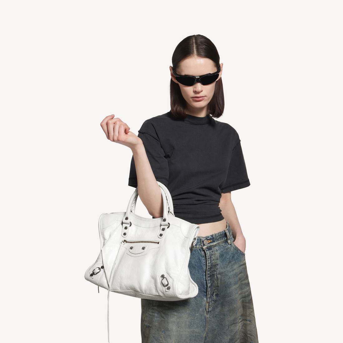 Women's Le City Bag Medium in Optic White | Balenciaga Finland EN - Image 7
