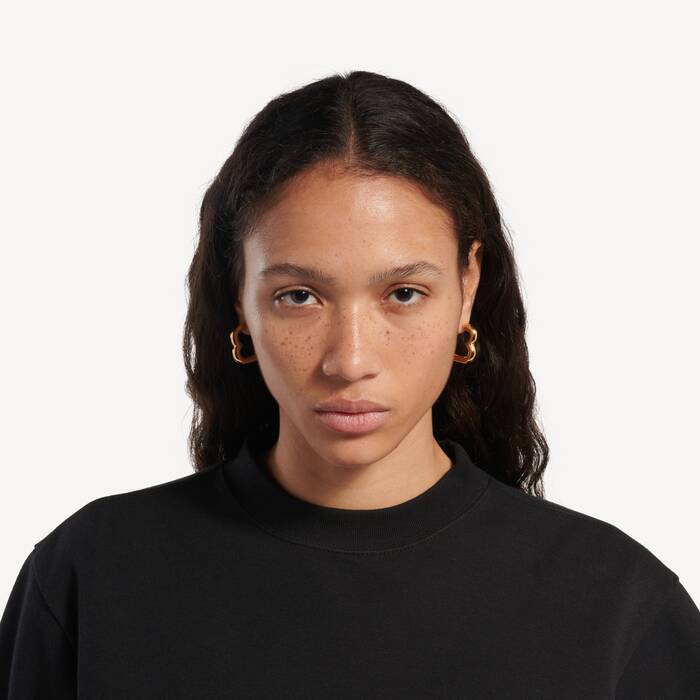 Pendientes B para Mujer en Dorado Brillante - Mujer | Balenciaga Espa&ntilde;a ES - Image 2