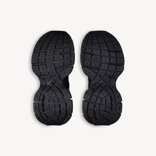 3xl sneaker with charms