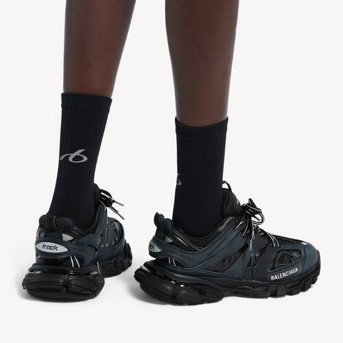track sneaker