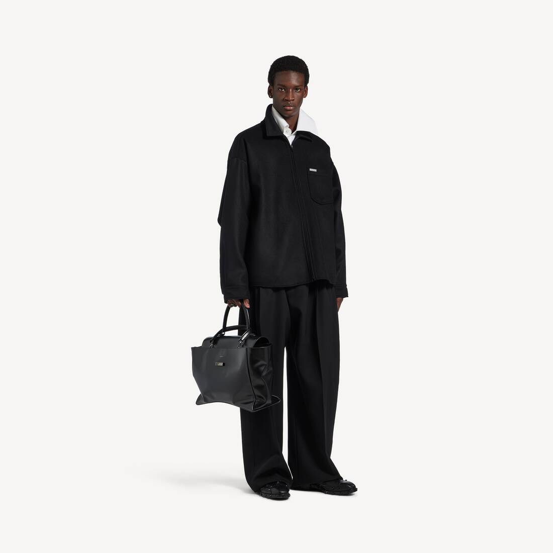 Men's Classic Collar Overshirt in Black | Balenciaga Zimbabwe EN - Image 2