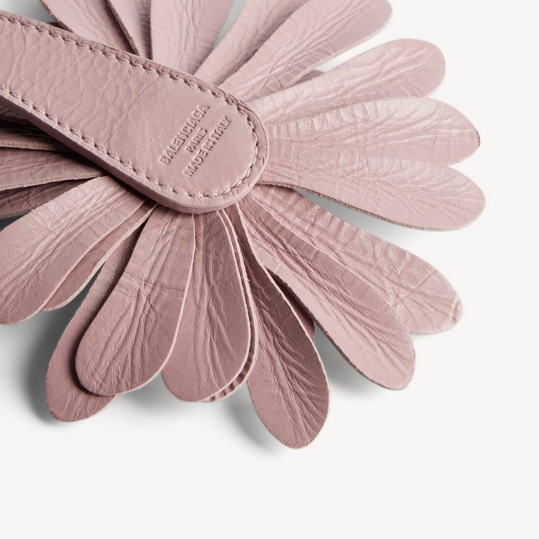 Women's Charm/keyring Flower in Rose Quartz | Balenciaga United Kingdom EN - Image 2
