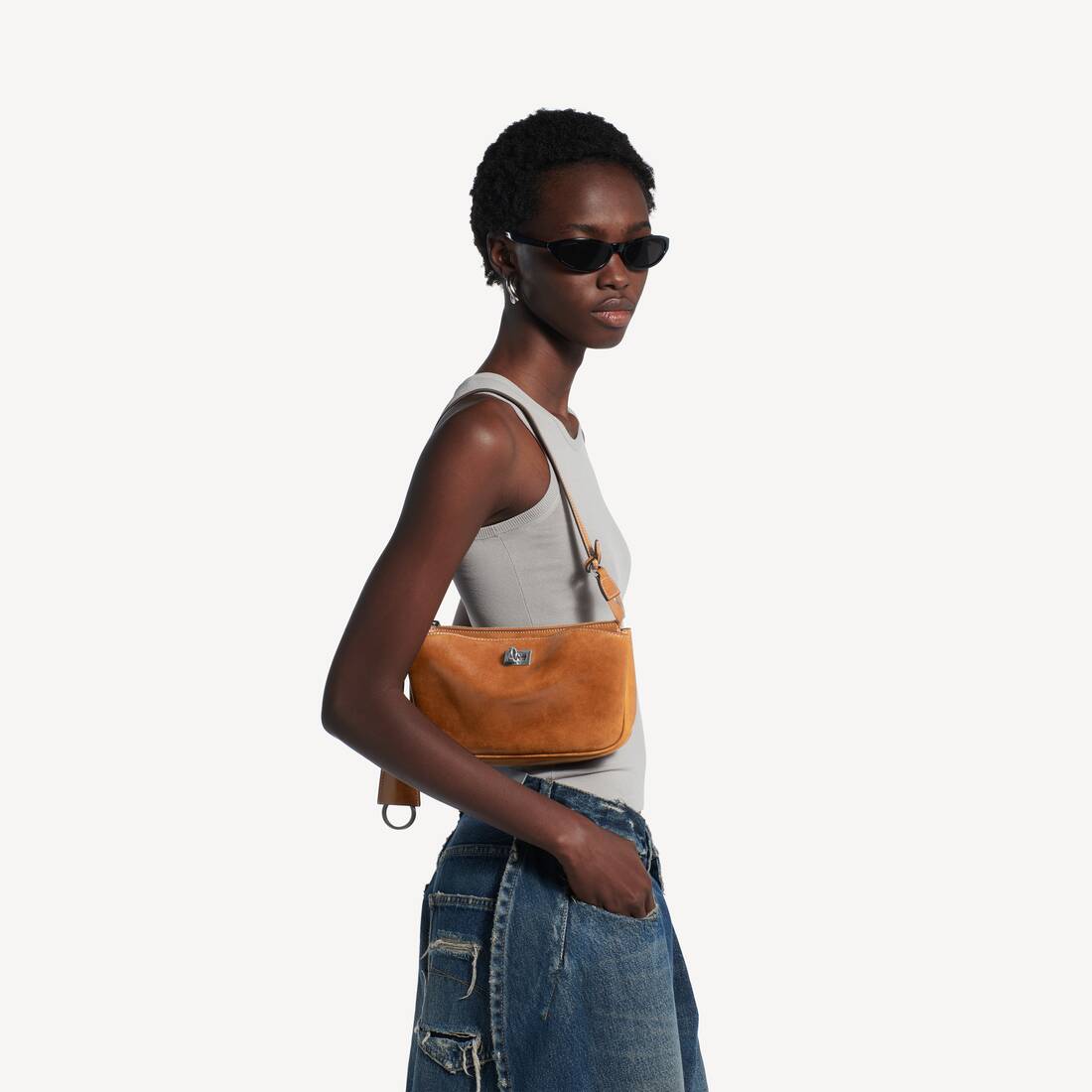 Women's Rodeo Sling Pochette in Tan Cowboy | Balenciaga Finland EN - Image 7