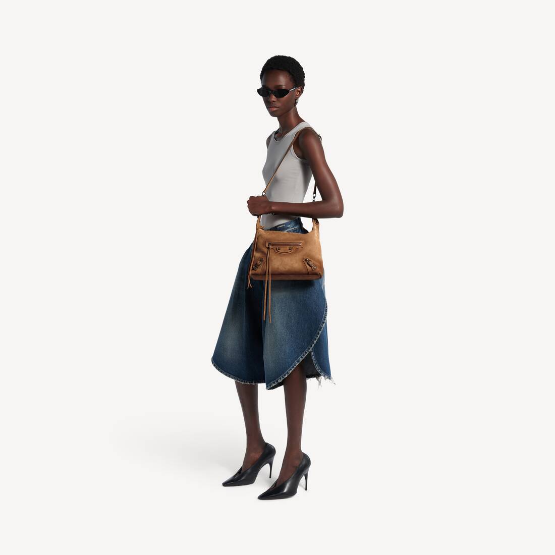 Women's Le City Hobo Bag Small in Camel | Balenciaga Singapore EN - Image 9