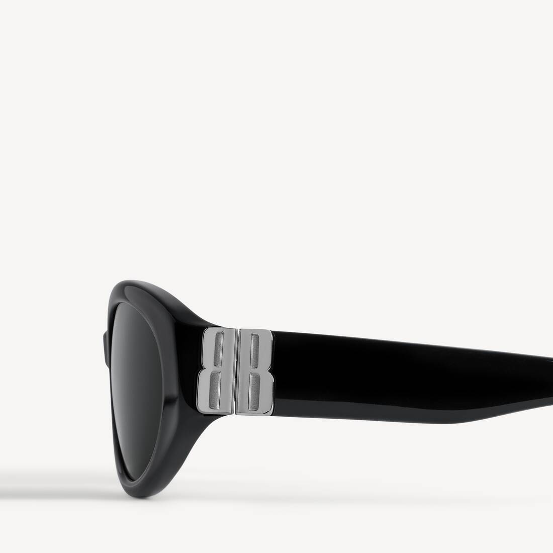 Women's Cosmo Round Af Sunglasses in Black | Balenciaga United Kingdom EN - Image 4