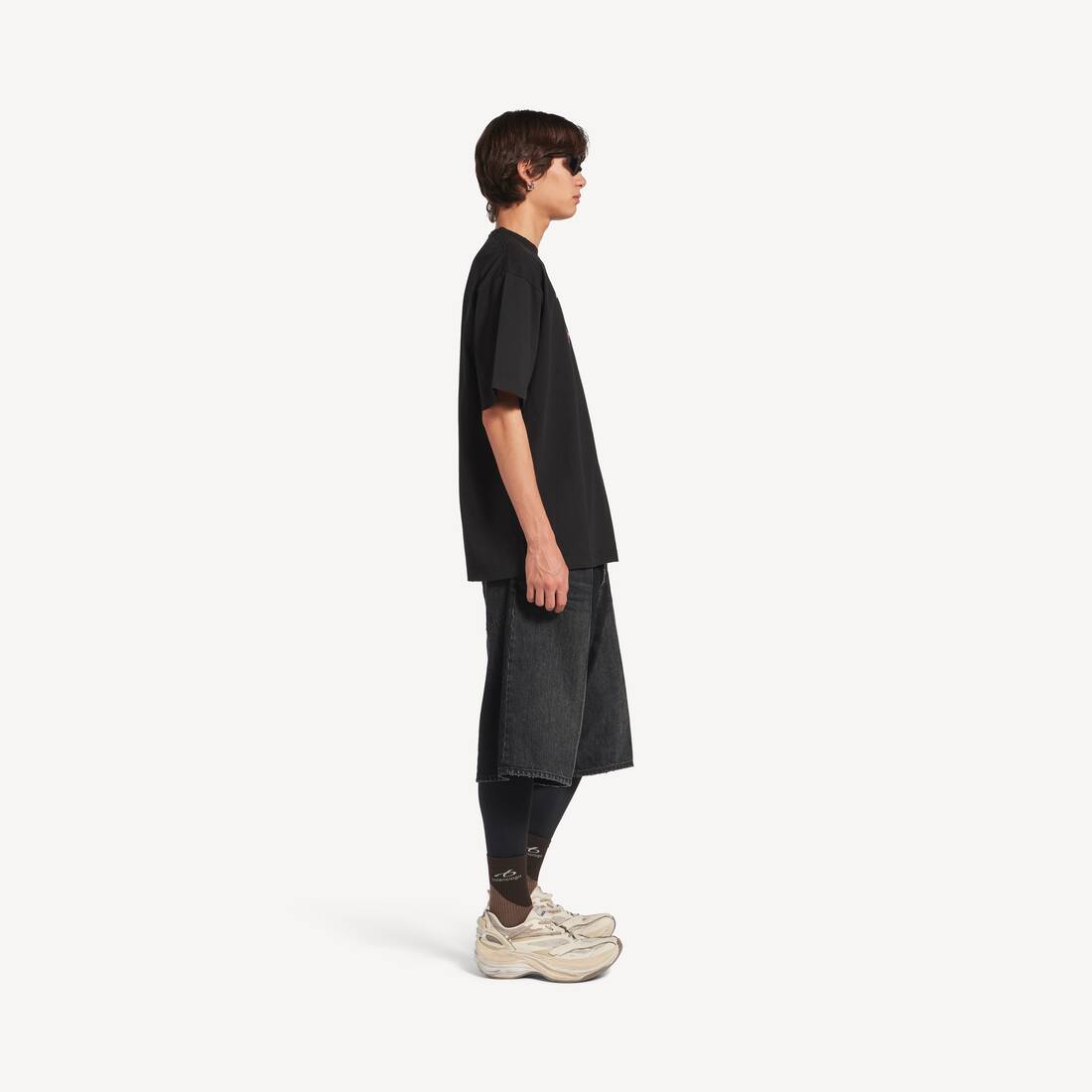Men's I<3 U Medium Fit T-shirt in Black | Balenciaga United States EN - Image 3