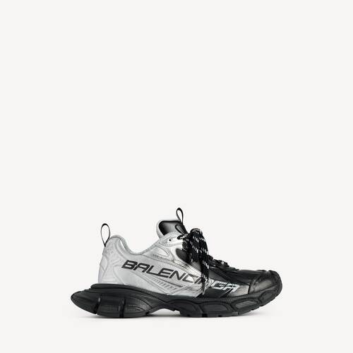 3xl metallic split sneaker