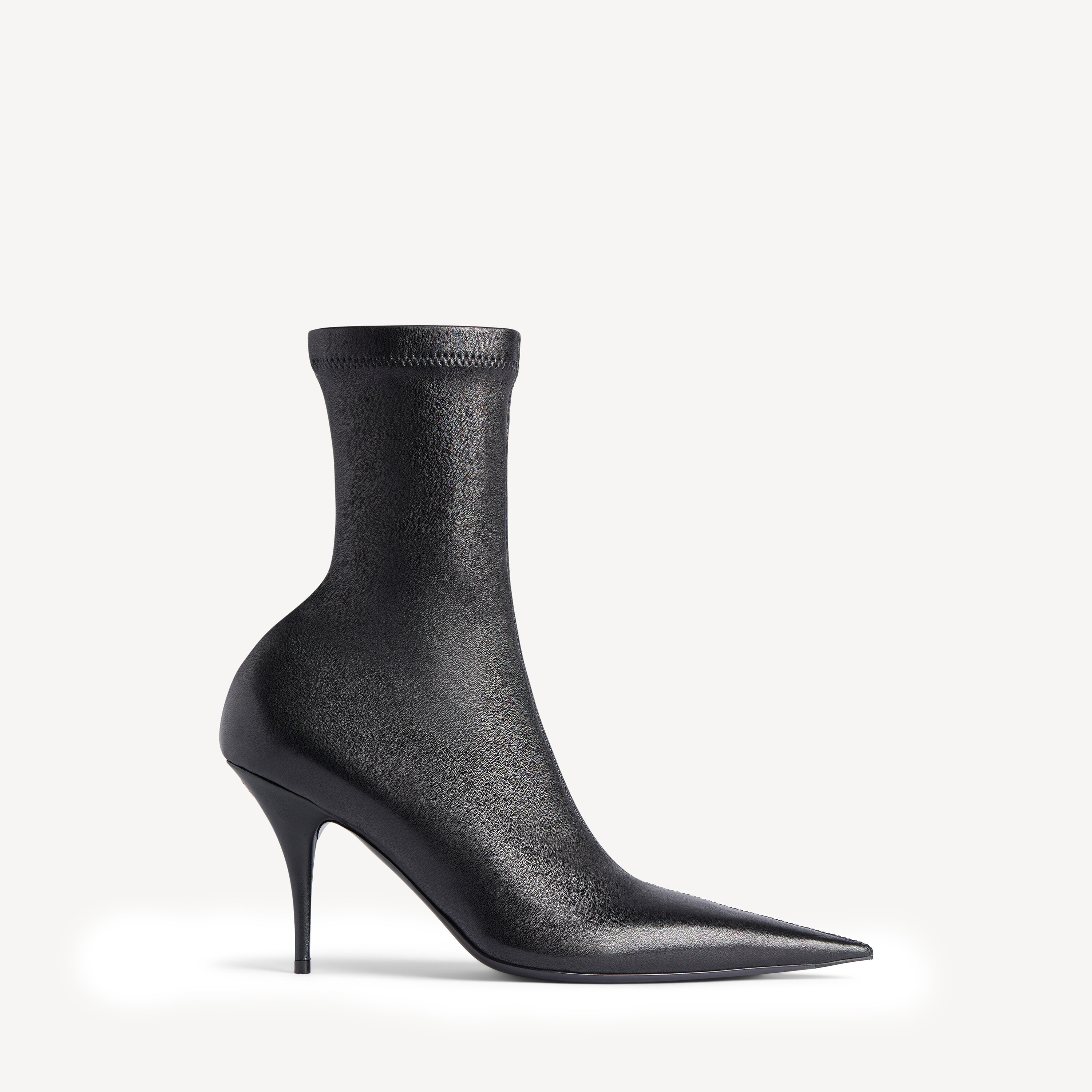 Balenciaga avenue bootie
