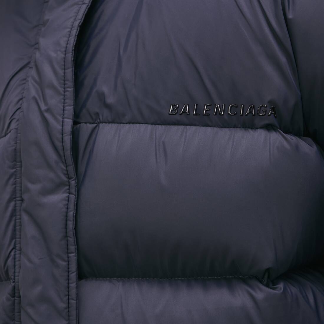Women's Round Puffer in Dark Navy | Balenciaga France EN - Image 6