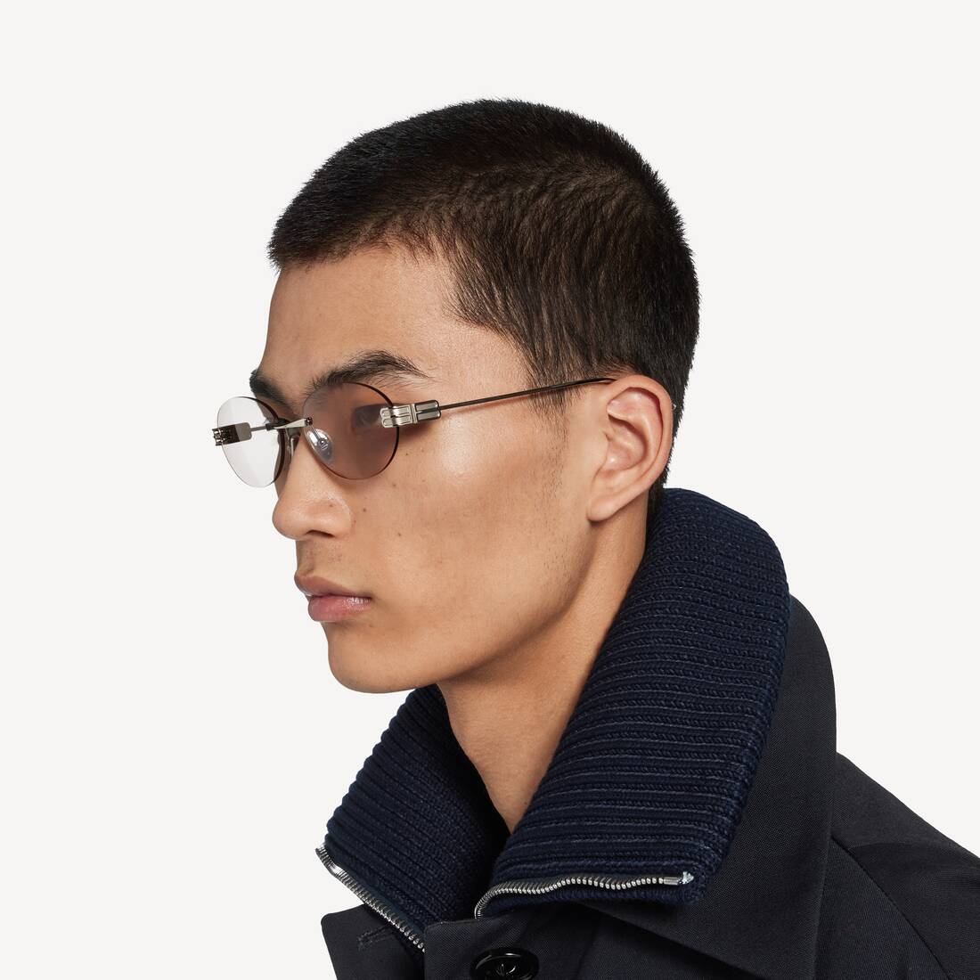 Gossip Oval Af Sunglasses in Light Grey | Balenciaga United Arab Emirates EN - Image 6