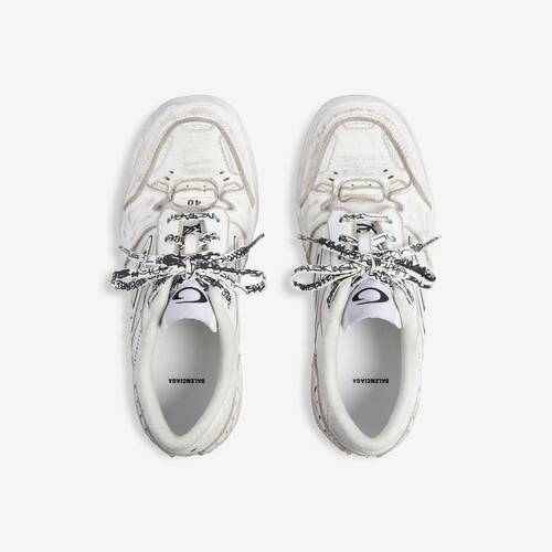 hamptons medium worn-out sneaker