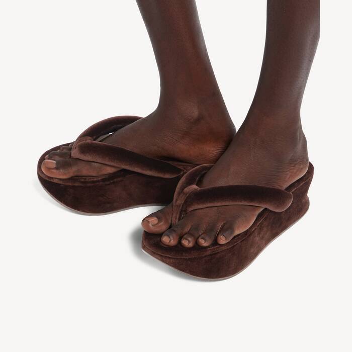 Women's Gaeta Thong in Moka - Women | Balenciaga United Kingdom EN - Image 3