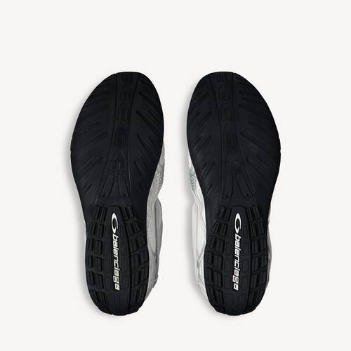 sneaker radar gradient lines