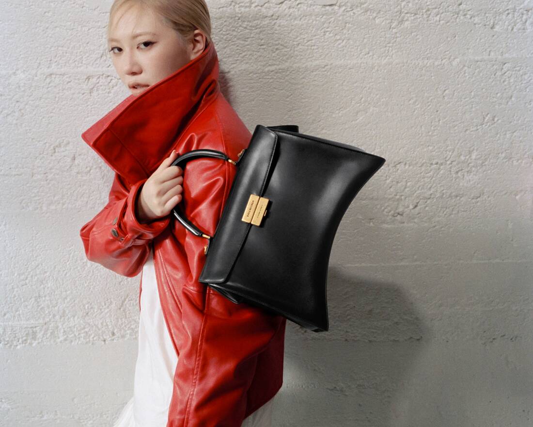 Hourglass Avenue Bags - Women | Balenciaga Canada EN