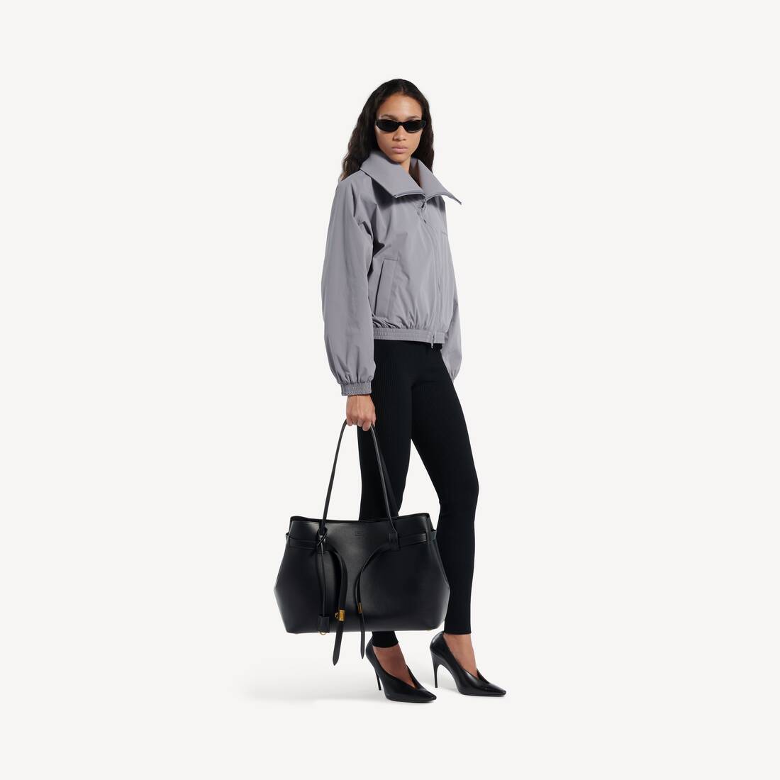 Women's Bel Air Tote Bag Large in Black | Balenciaga Brazil EN - Image 6