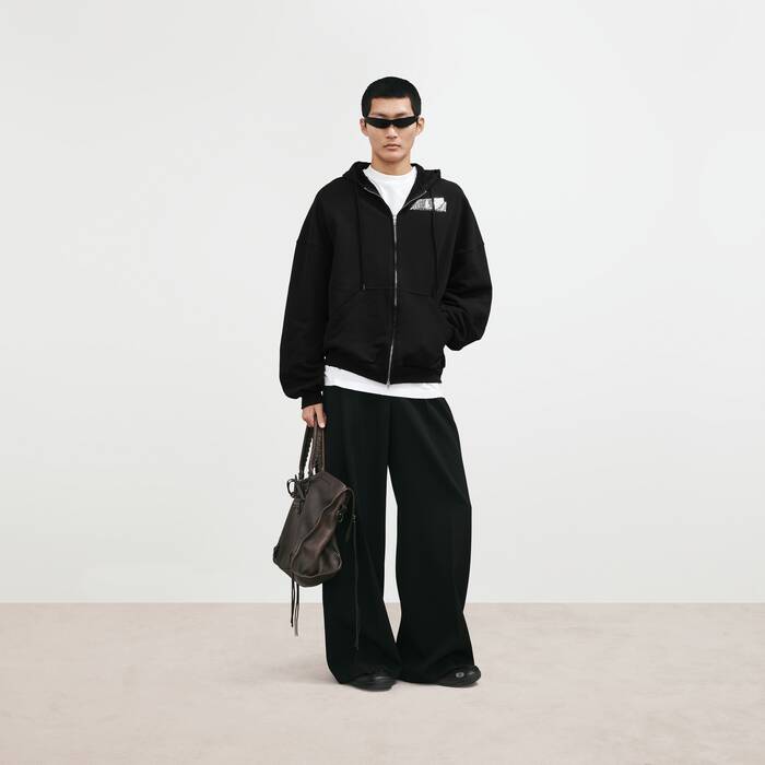 Men's Hamptons Stickers Sneaker in Black/multicolor - Men | Balenciaga Canada EN - Image 2