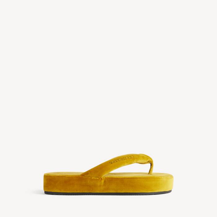 Women's Jet Lag Thong in Mustard - Women | Balenciaga United Kingdom EN - Image 1
