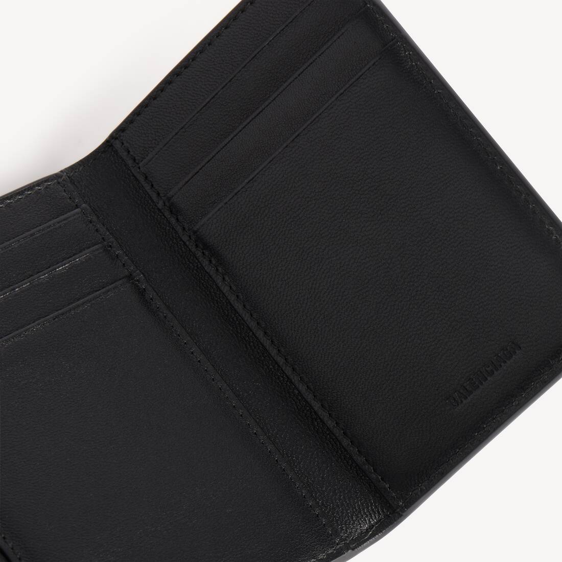 Men's Le City Trifold Wallet On Strap in Black | Balenciaga United Kingdom EN - Image 4