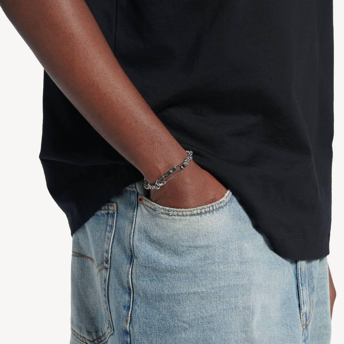 Diy Sicherheitsnadel-armband f&uuml;r Herren in Silbergl&auml;nzend | Balenciaga Deutschland DE - Image 4