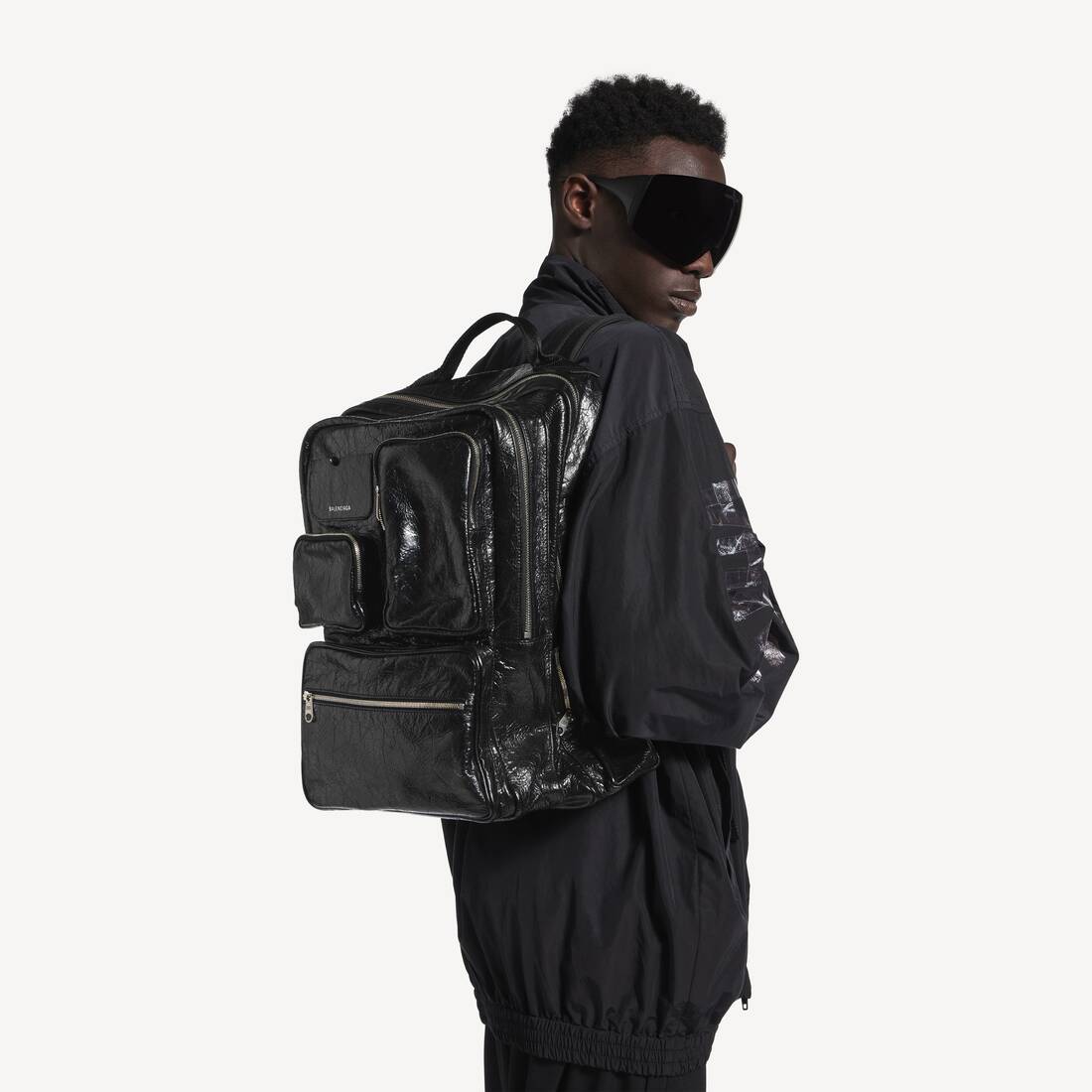 Men's Superbusy Backpack in Black | Balenciaga Canada EN - Image 7