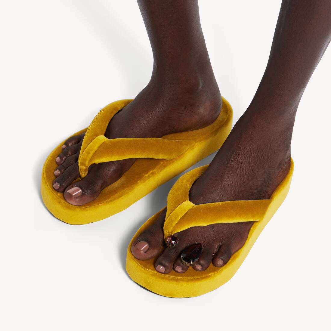 Women's Jet Lag Thong in Mustard | Balenciaga Hungary EN - Image 6