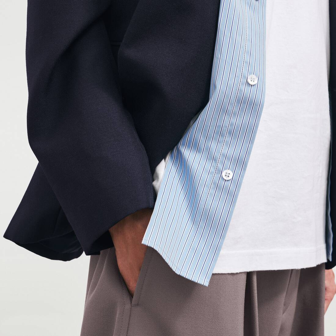 Men's Hybrid Shirt Jacket in Dark Navy | Balenciaga Macau SAR EN - Image 5