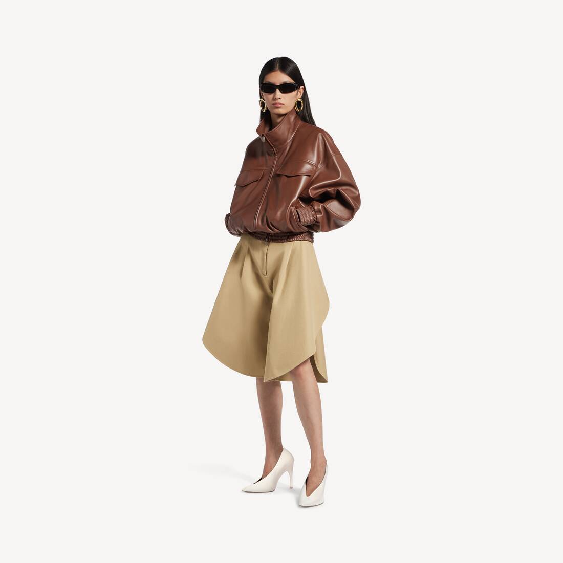 Women's Tulip Bermuda in Camel | Balenciaga Ireland EN - Image 2