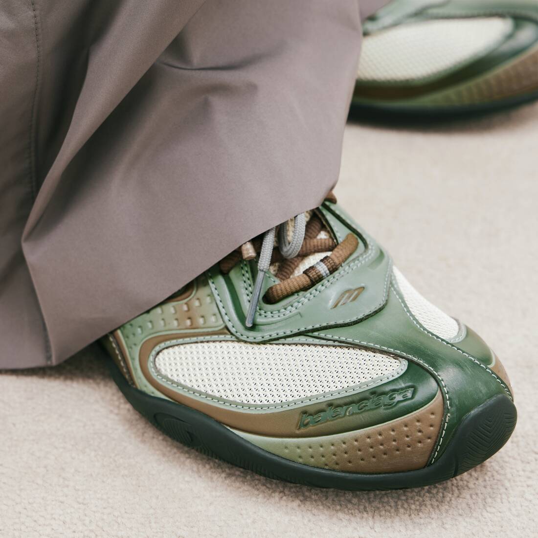 Men's Radar Gradient Lines Sneaker in Beige/green/grey/brown | Balenciaga Republic Of Korea EN - Image 6