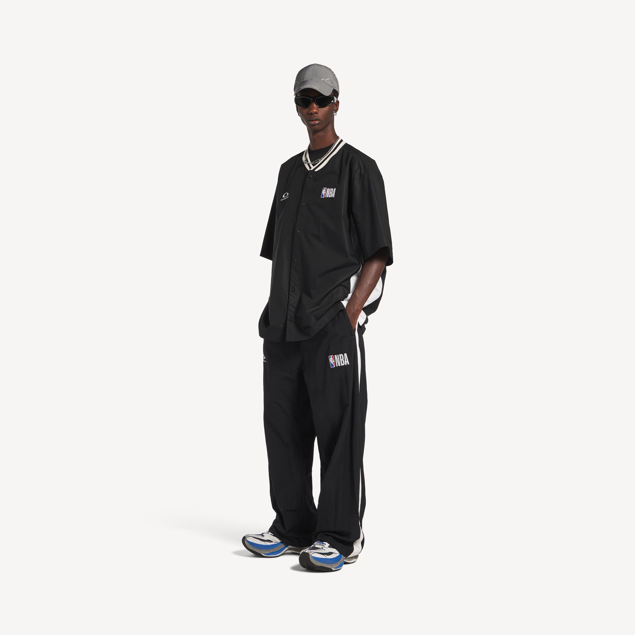 발렌시아가 남성 발렌시아가 | NBA 컬래버레이션 반소매 셔츠 (블랙) 864831TRM281000