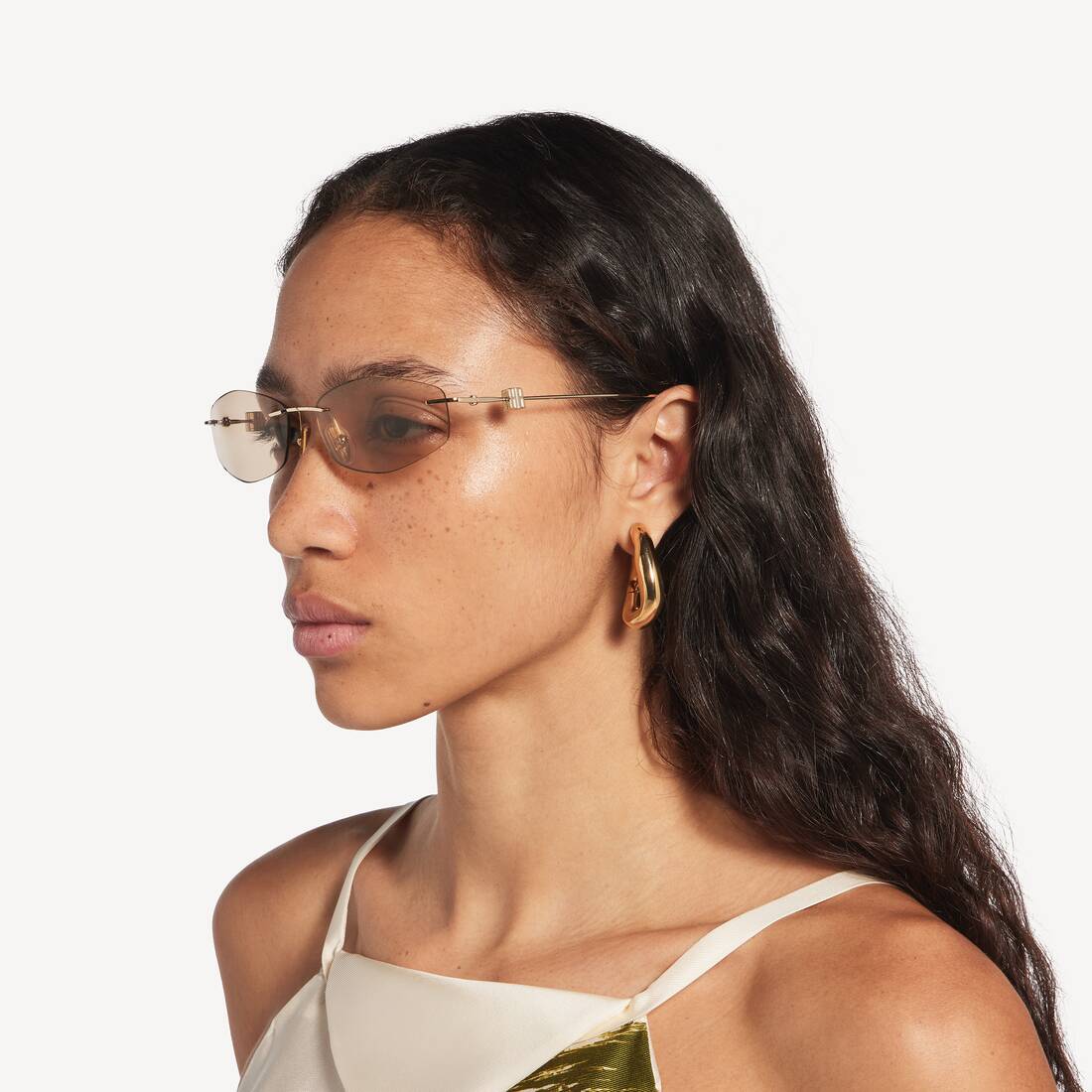 Lunettes De Soleil D-frame Nano pour Femme en Or Clair | Balenciaga France FR - Image 6