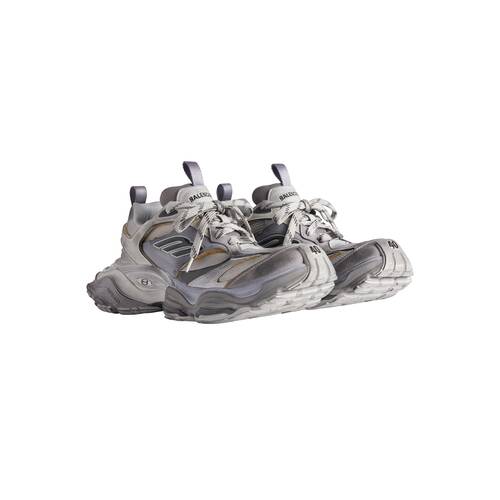 cargo sneaker