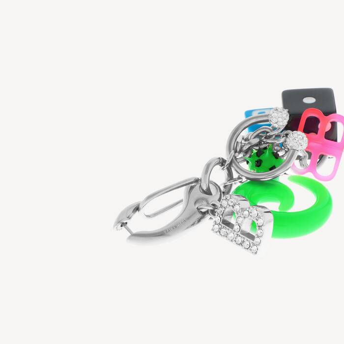 pigalle collector earring