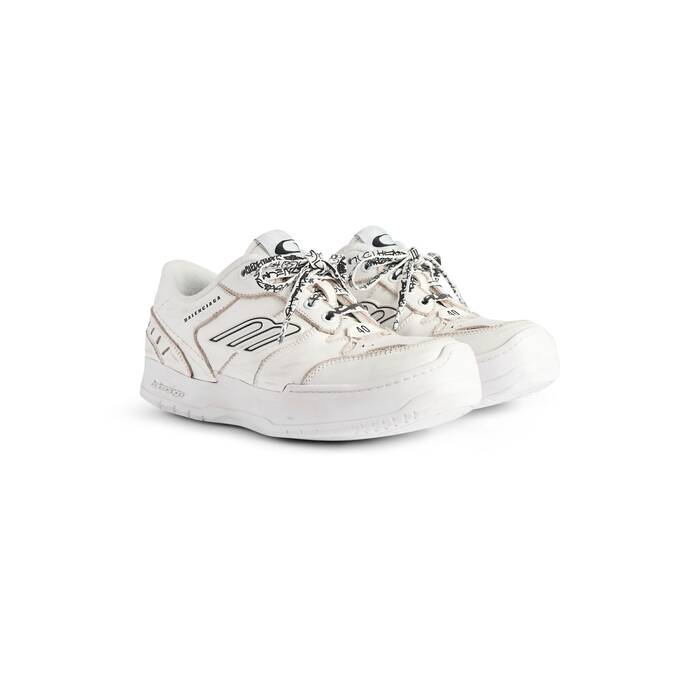 hamptons platform sneaker