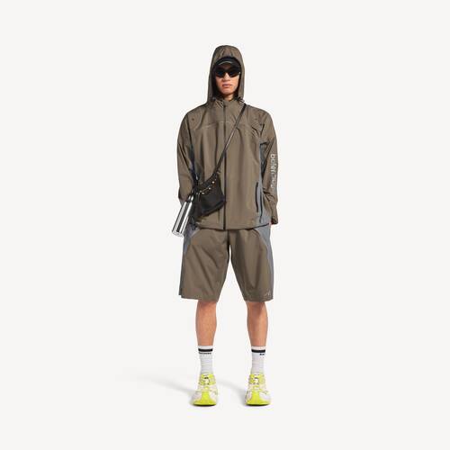 chaqueta con cremallera techwear