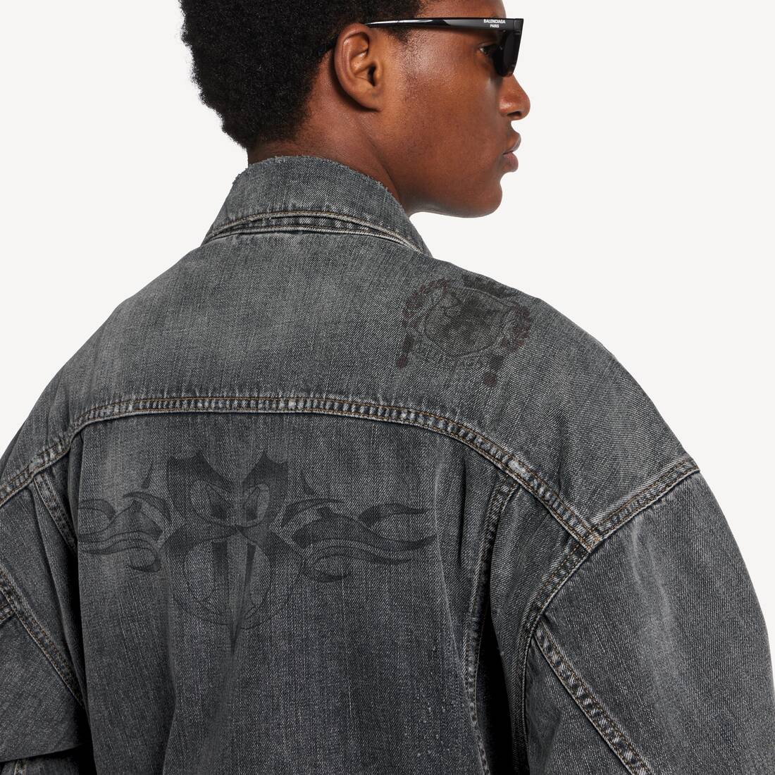 Tattoo Boxy Jacke f&uuml;r Herren in Dunkelgrau | Balenciaga Deutschland DE - Image 6