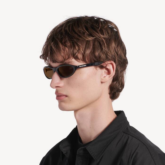 Neo Round Sunglasses in Black | Balenciaga France EN - Image 3