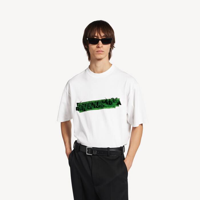 ホワイト の メンズ Messy Spray Tシャツ ミディアムフィット - メンズ | Balenciaga 日本 JA - Image 1