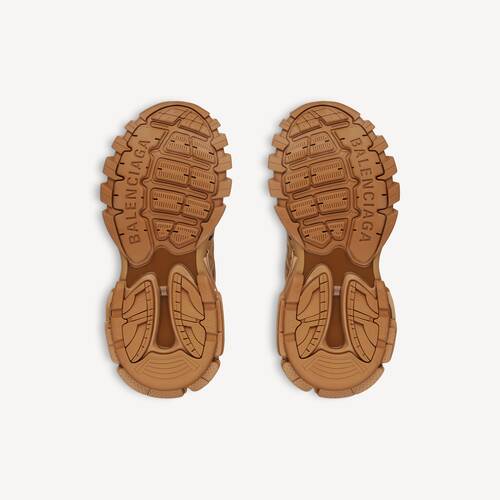 track yard trainers