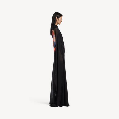 stained glass drapiertes cape-kleid