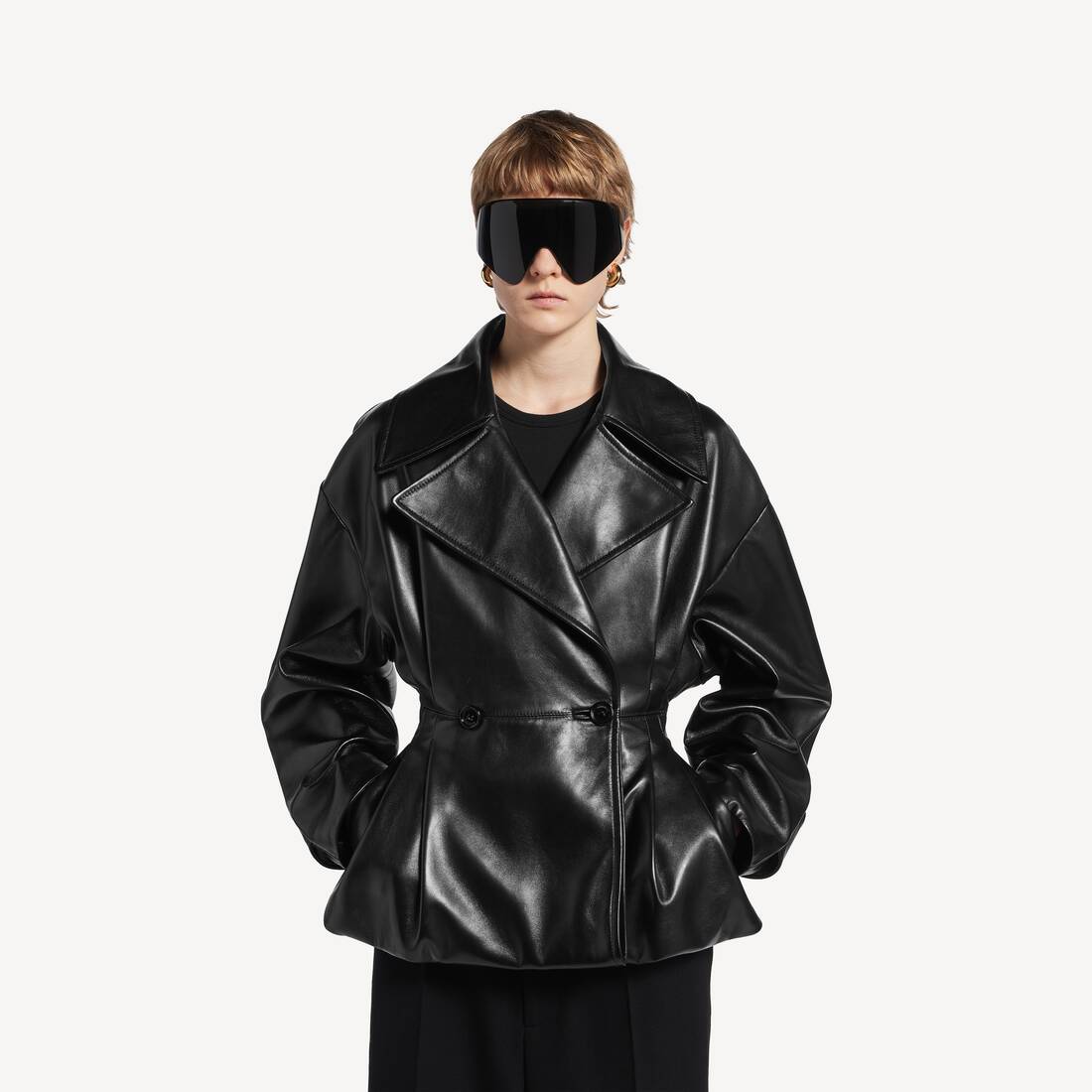 Women's Folded Short Trench in Black | Balenciaga Poland EN - Image 5