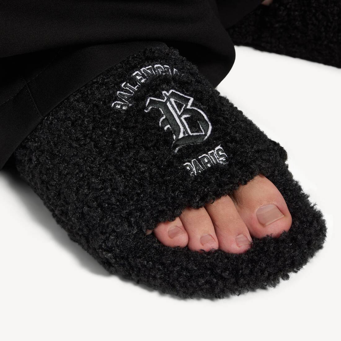 ブラック の メンズ Furry オープンミュール | Balenciaga 日本 JA - Image 5