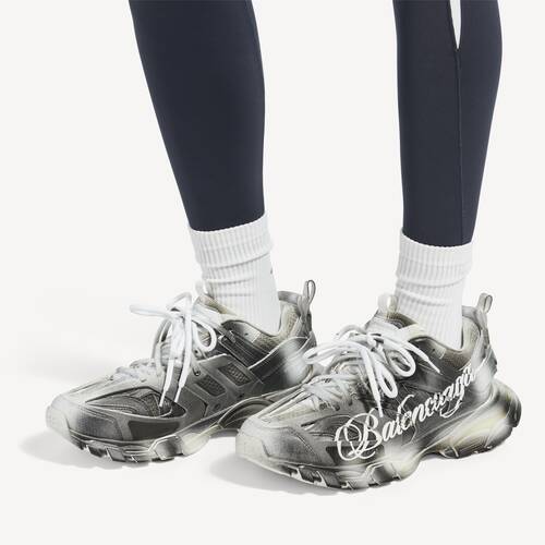 zapatillas track stencil logo