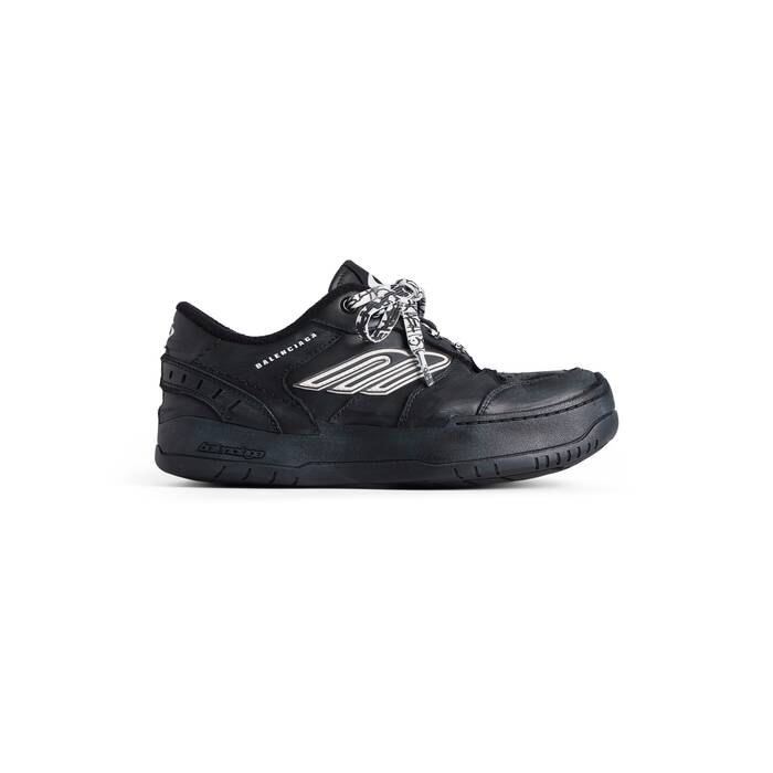 hamptons platform sneaker