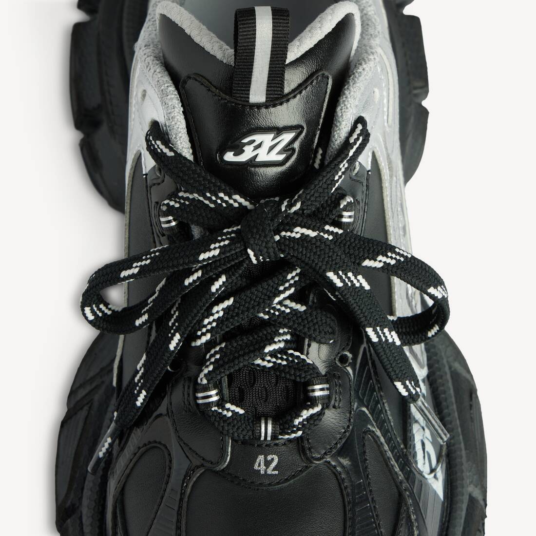 Men's 3xl Metallic Split Sneaker in Black/silver | Balenciaga Finland EN - Image 4