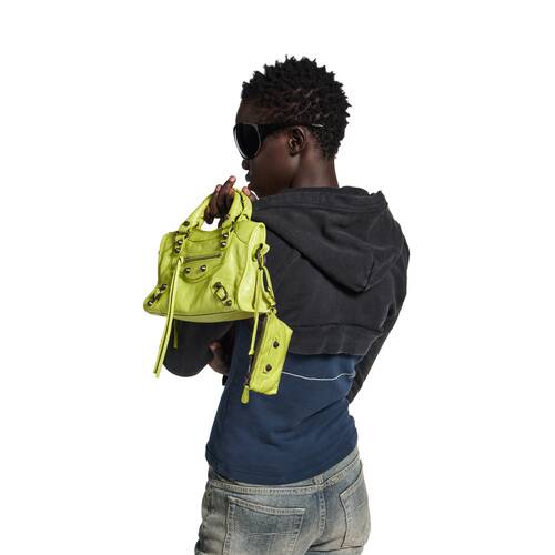 le city zipped pouch charm