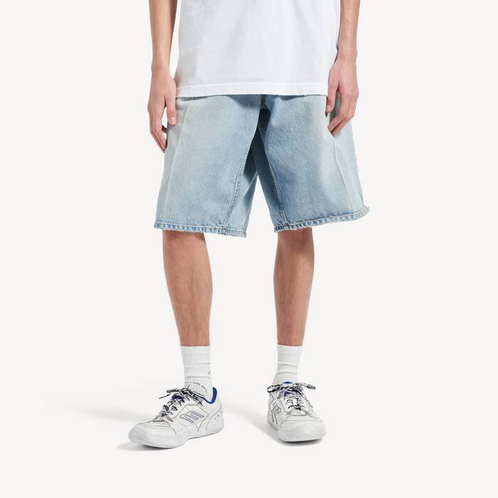 Men's Hamptons Worn-out Sneaker in White/dark Blue/grey - Men | Balenciaga Netherlands EN - Image 2