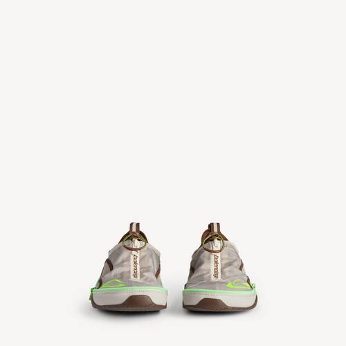 pocket sneaker